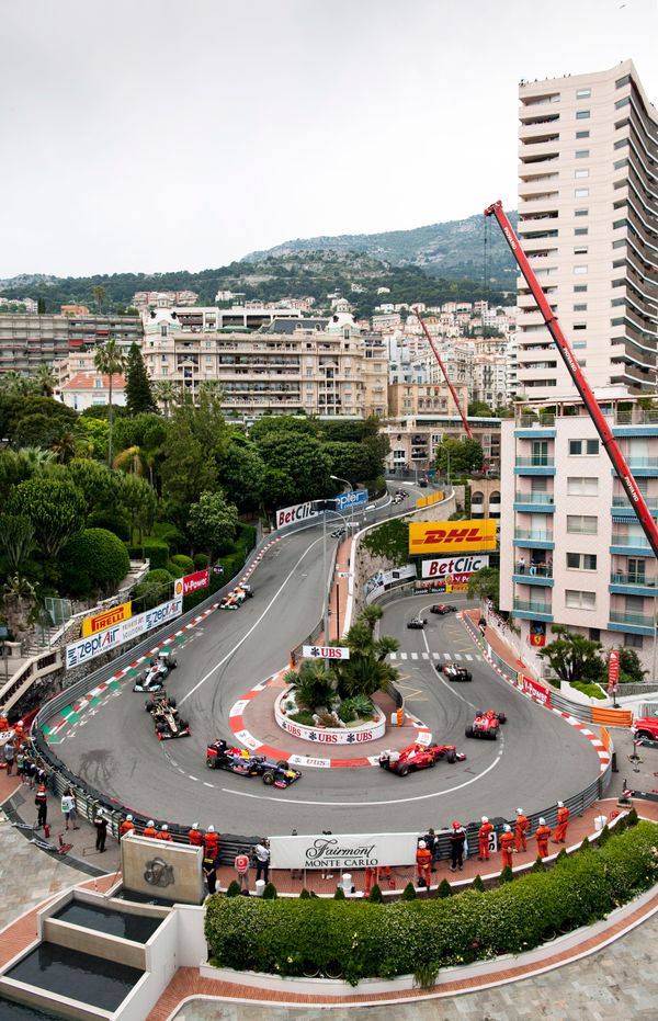 F1 cars in Monaco at the hairpin bend